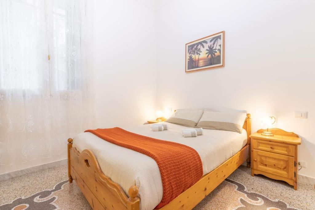 Appartamento Con Ac-Wi-Fi- Centro A 7 Min 萨沃纳 外观 照片